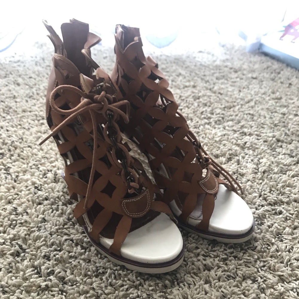 Wedges - Picture 2 of 2